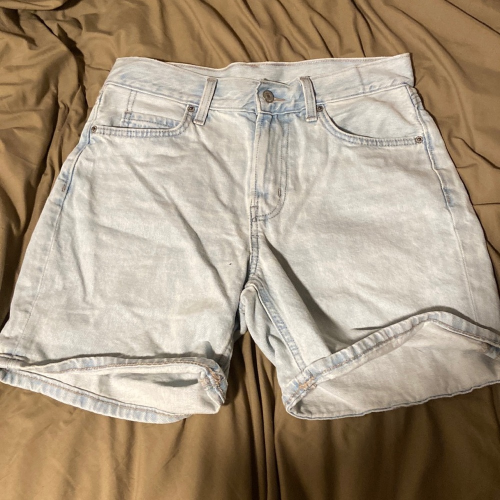 Old navy womens “slouchy straight” shorts, size 2